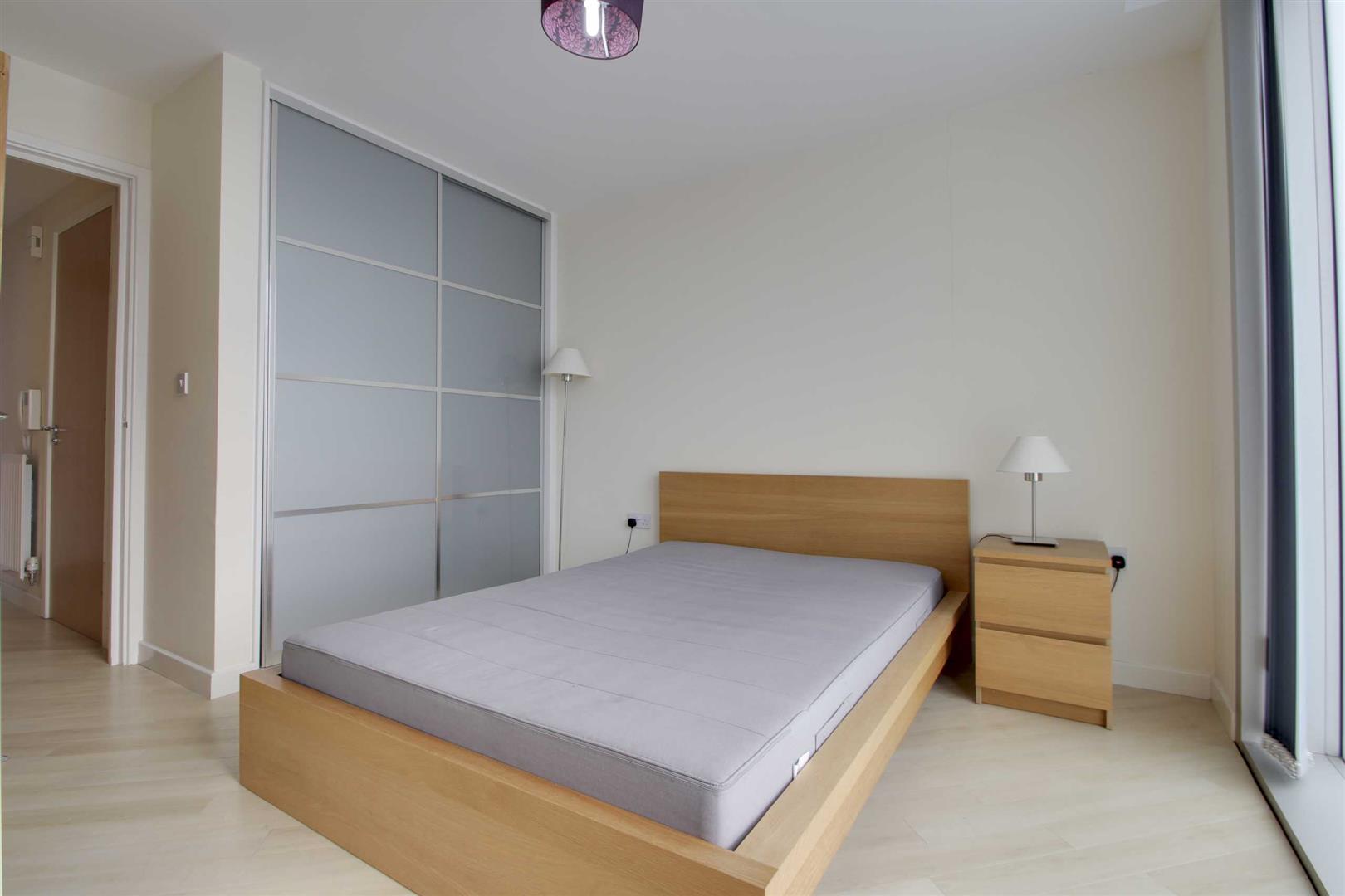 Manhattan House, Central Milton Keynes, Milton Keynes